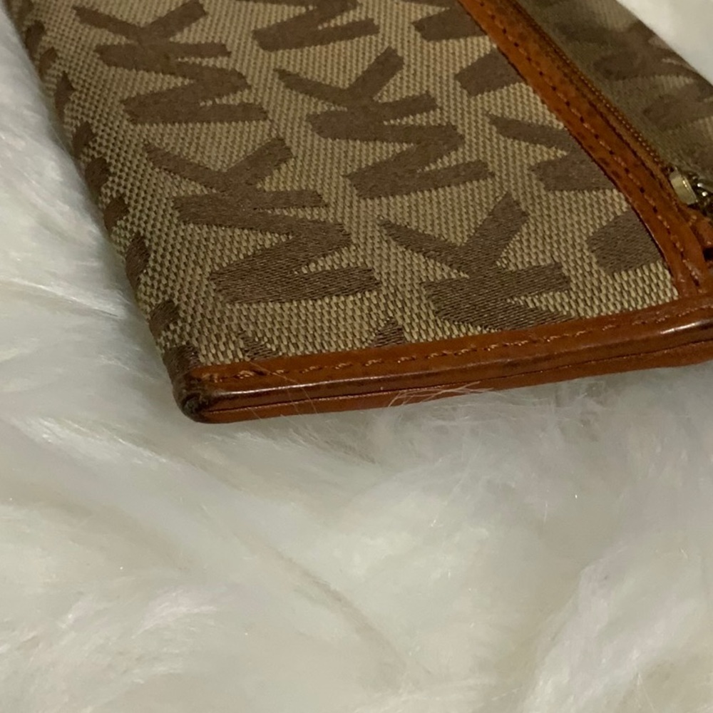 👜Vintage MICHAEL KORS monogram canvas wallet👛 - Picture 8 of 16